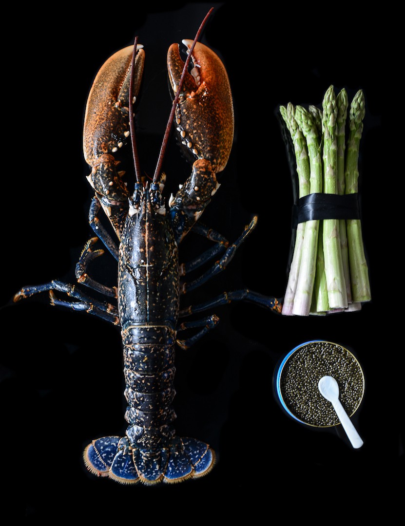 HOMARD BLEU - asperges vertes de Villelaure - Caviar Pétrossian